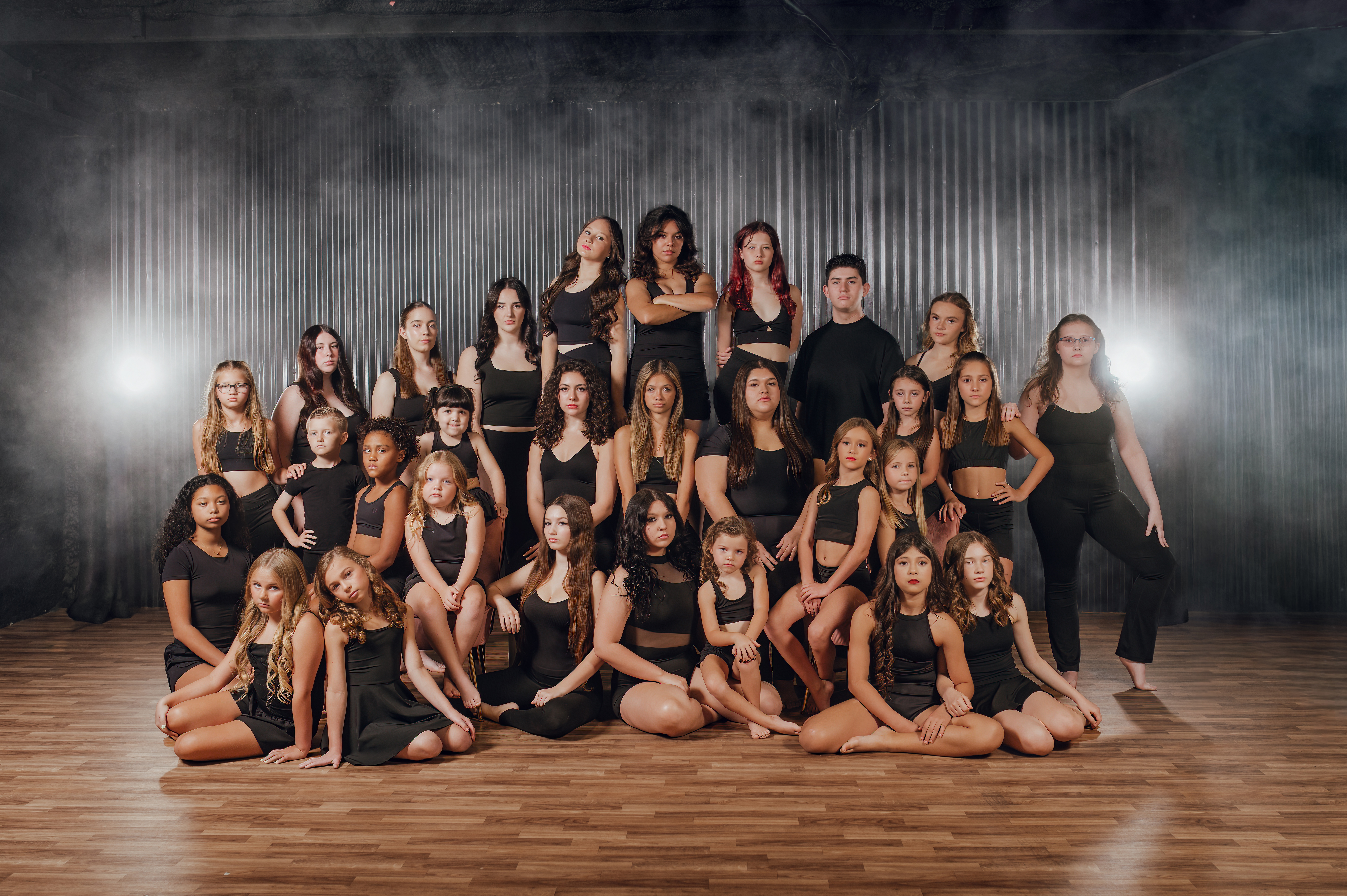 Dance students and instructors at Jeté Dance Center